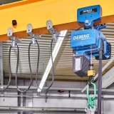Demag Cranes & Components GmbH  -  Krane Hebezeuge Antriebstechnik Leichtkransystem Kbk Säulenkrane - Kettenzüge